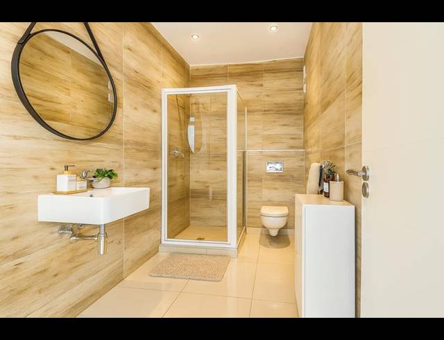 2 BEDROOM APARTMENT FOR SALE IN UMHLANGA RIDGE